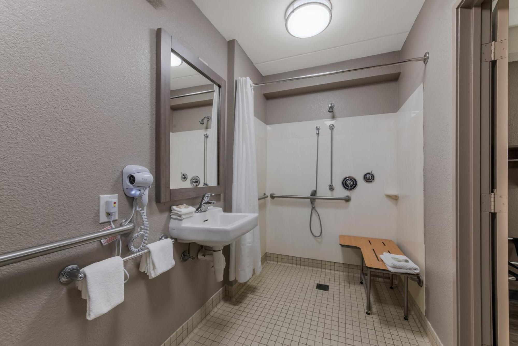 Red Roof Inn Hickory Luaran gambar