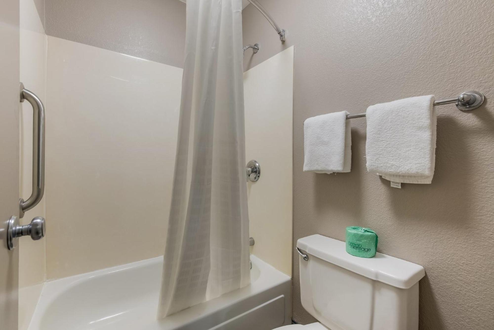 Red Roof Inn Hickory Luaran gambar